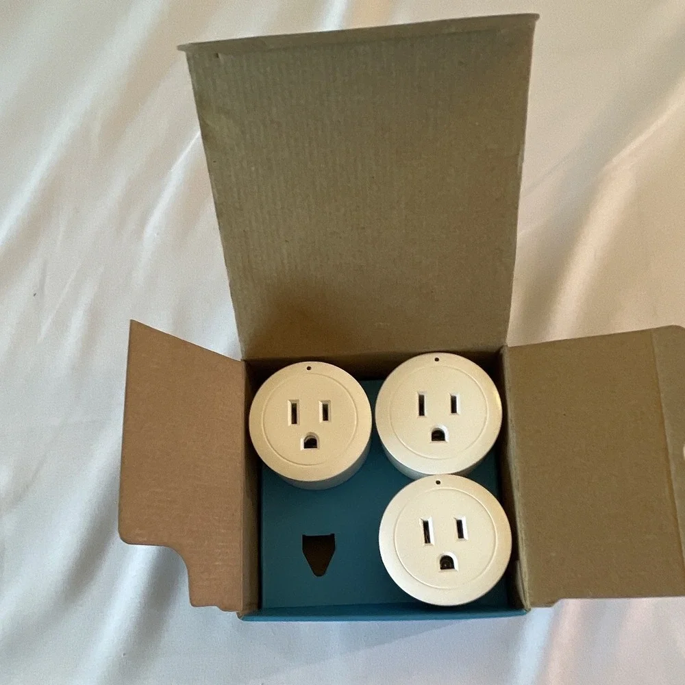 Wi-Fi Smart Plug 4-Pack White, App-Controlled Timer, Alexa/Google, 120V 10A